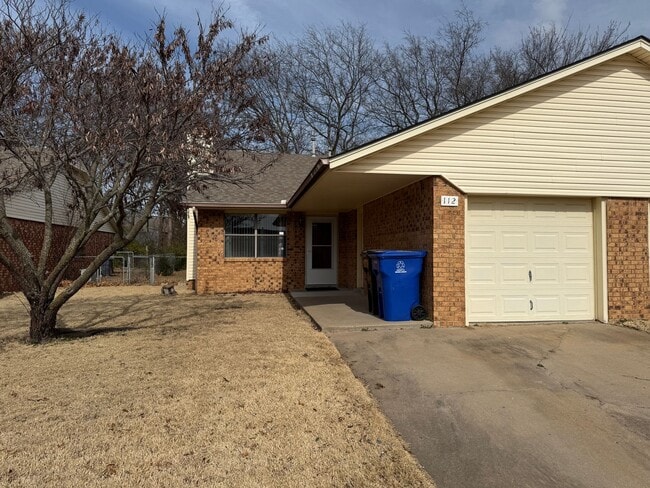Photo - Broken Arrow 3 bedroom 2 Bath Duplex