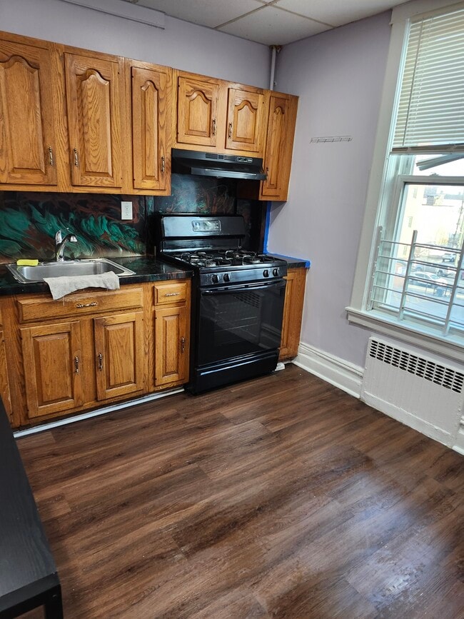 EIK - 70 Valentine St Unit 2/2nd fl