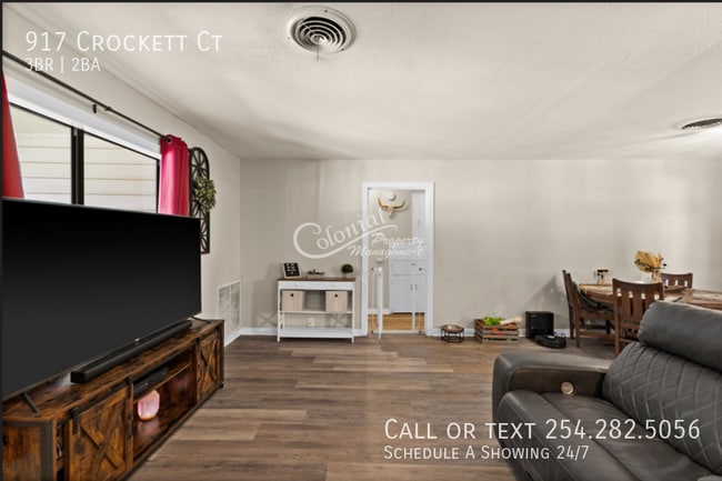 Photo - 917 Crockett Ct