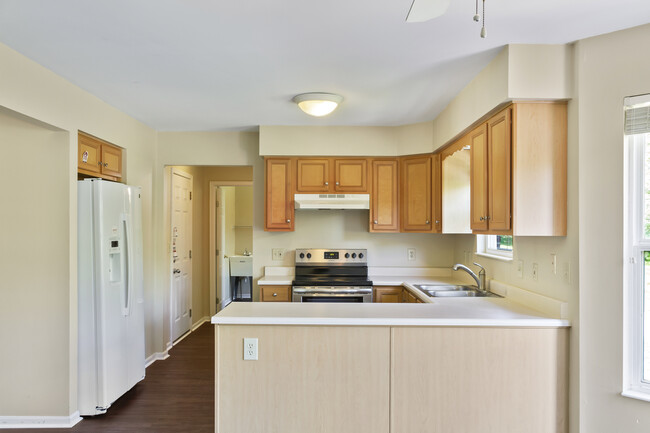 Photo - 2618 Spring Mill Pl