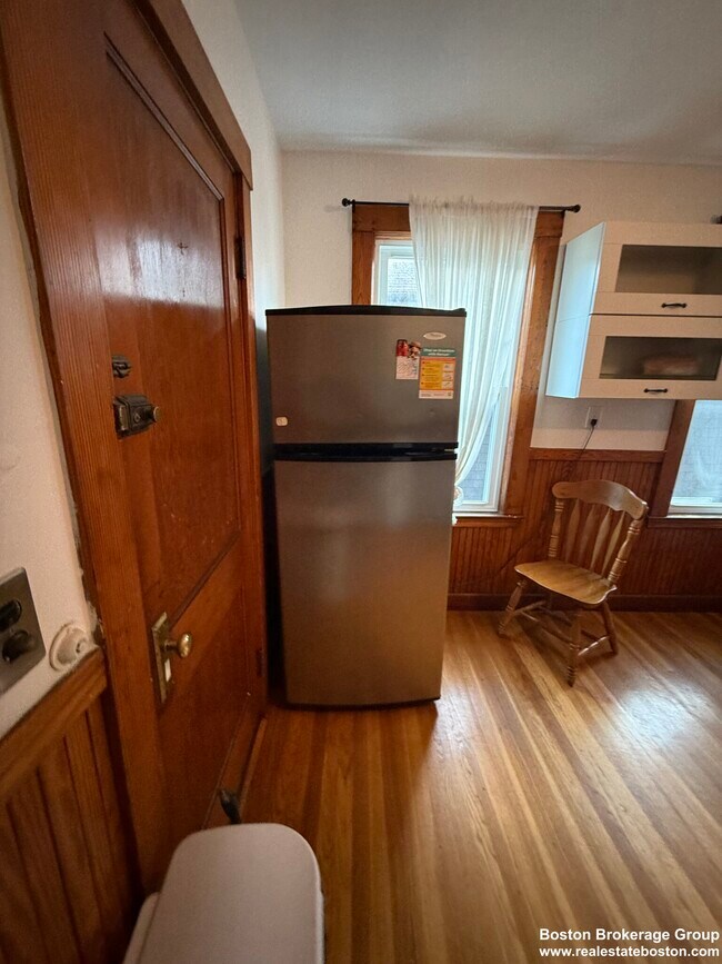 Photo - 68 Belden St Unit #2