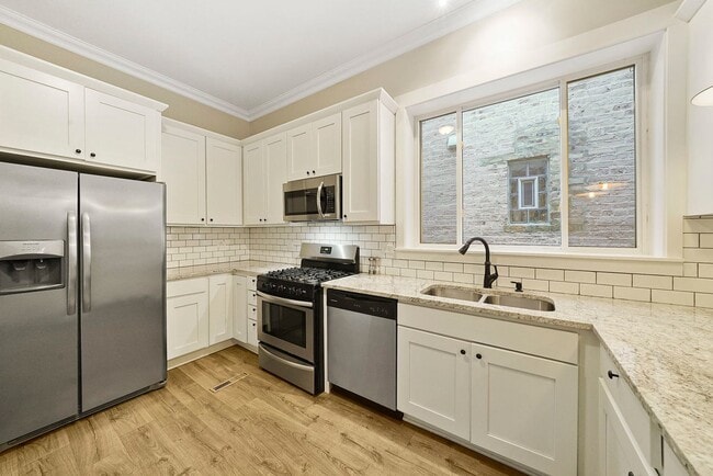 Photo - 1621 W 19th St