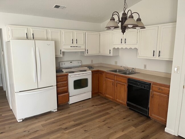 Photo - 5122 Virginia Dr