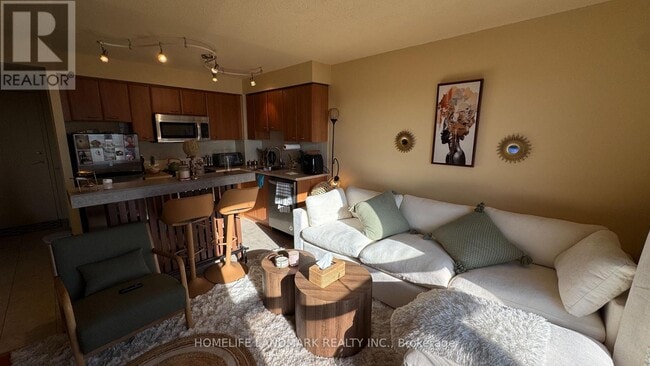 Photo - 36 Lee Centre Dr Unit 3205