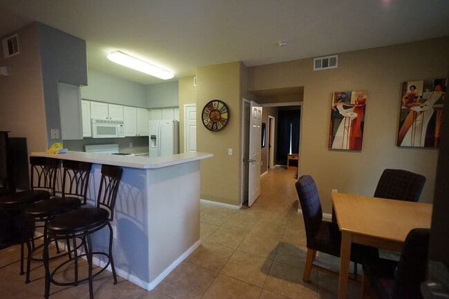 Photo - SHOWINGS AVAILABLE NOW Unit 1233