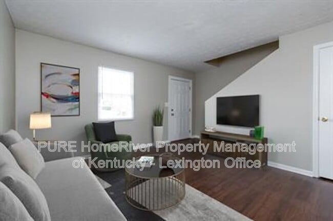209 Landings Dr