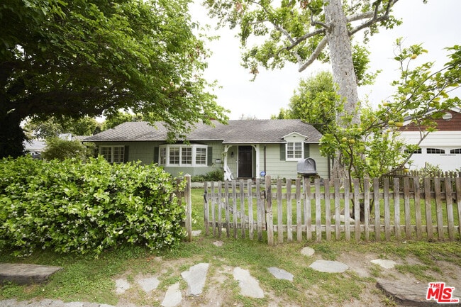 Photo - 11146 Valley Spring Ln