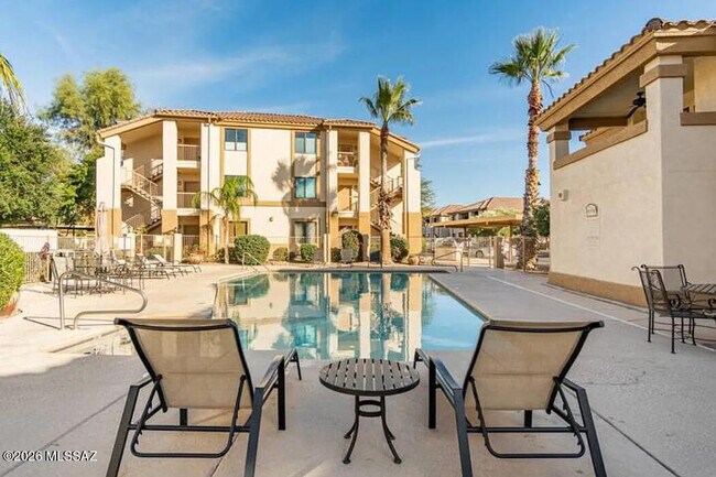 2550 E River Rd Unit 13102