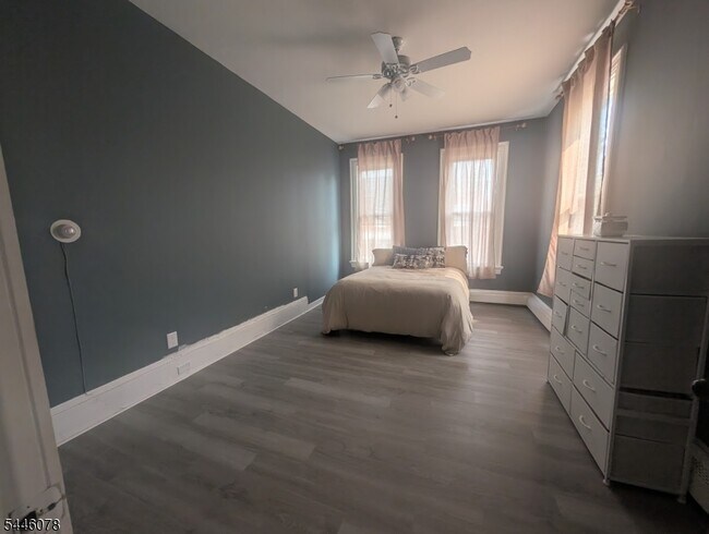 304 Front St Unit 4 A