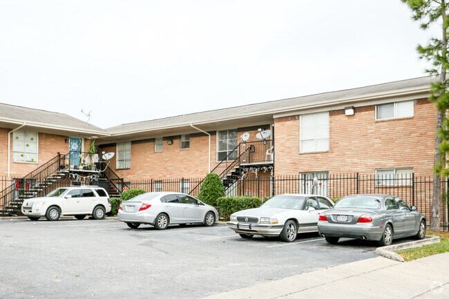 Photo - Twelve Canfield Place