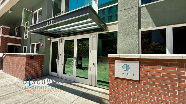 Photo - Large Downtown Oakland Two Bedroom Condomi... Unit 302