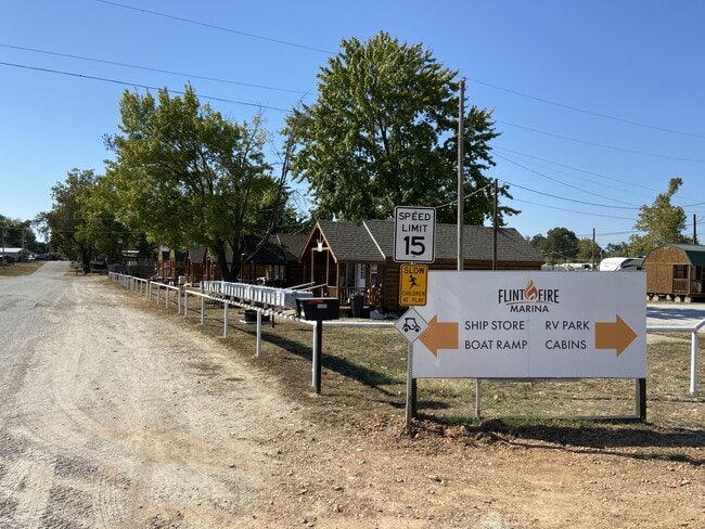 Building Photo - 65400 E 250 Rd