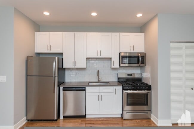 Photo - 2103 N Sedgwick St Unit 2109-3