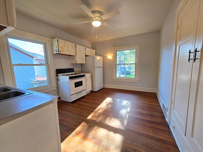 610 N Mclean St Unidad 1