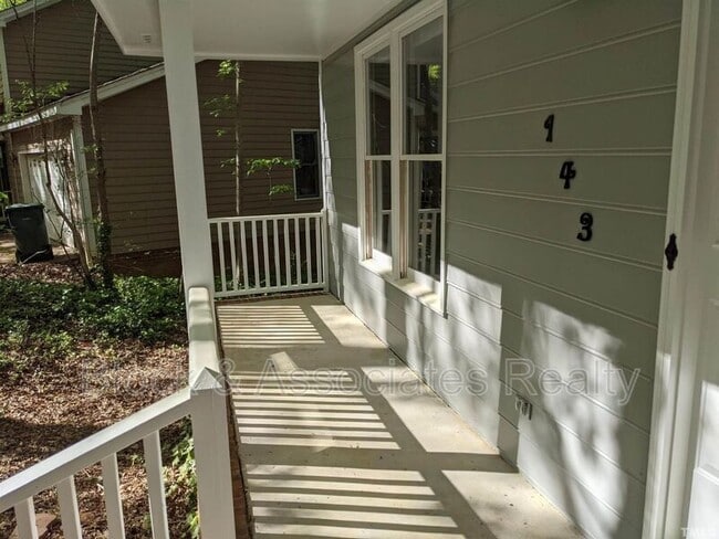 Photo - 143 Brannigan Pl