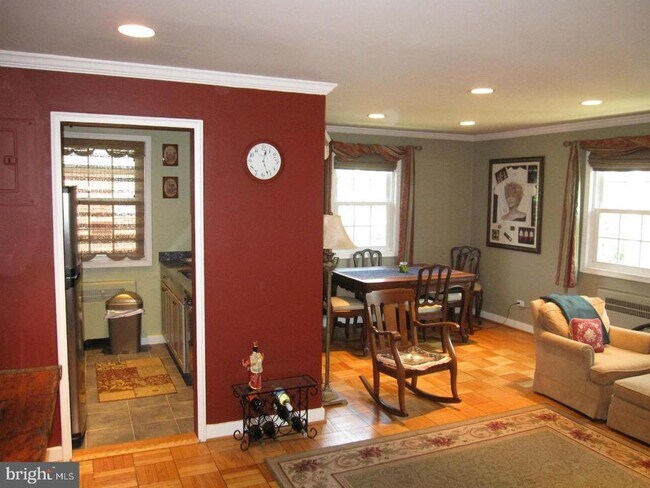 Photo - 4374 N Pershing Dr Unidad 43744