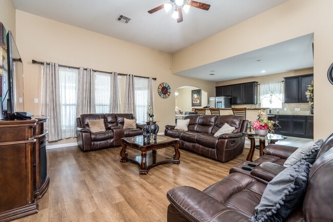 Photo - 18879 Atascosa Trail