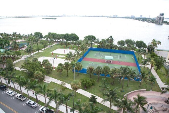 Photo - 1800 N Bayshore Dr Unit 2310