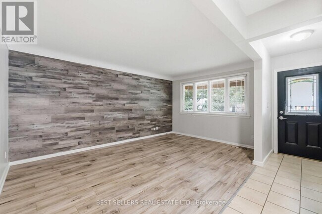 Photo - 88 Rykert St