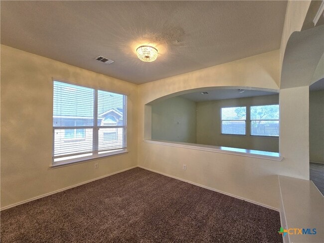 Photo - 5000 Willamette Ln