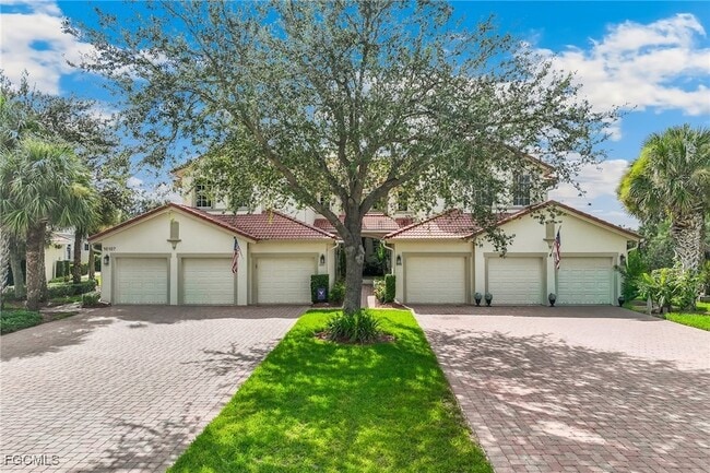 Building Photo - 16107 Mt Abbey Way Unit 202