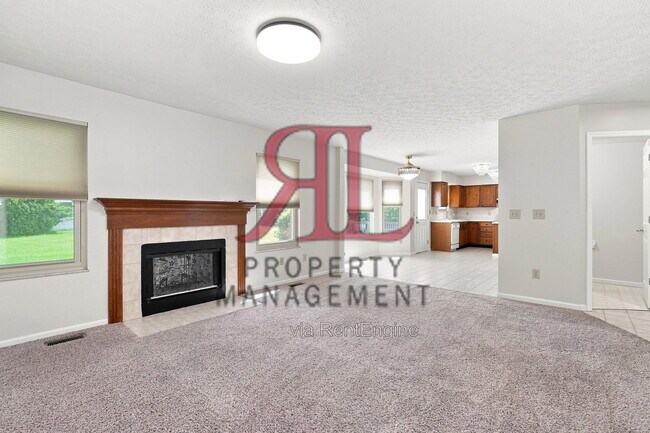6058 Northcliff Ct