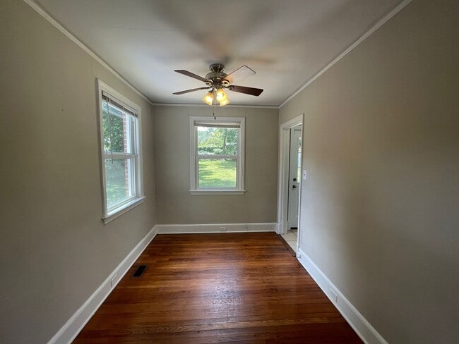 Photo - 2 Bedroom 1 Bath Bungalow in Rosewood