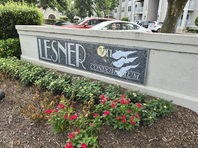 2236 Lesner Crescent