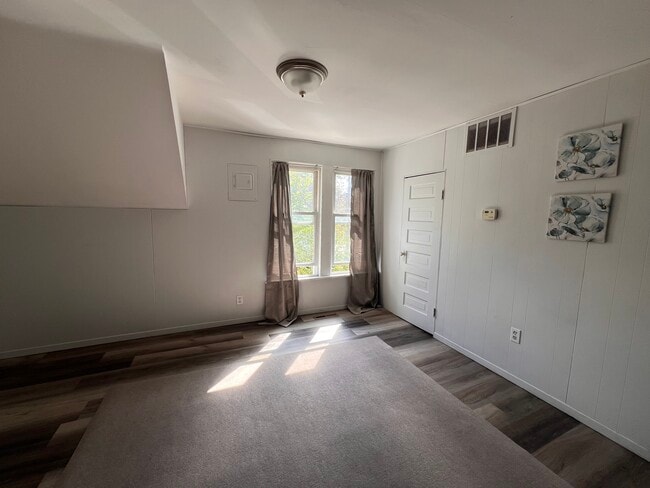 Photo - 2634 N Michigan Ave Unit #3