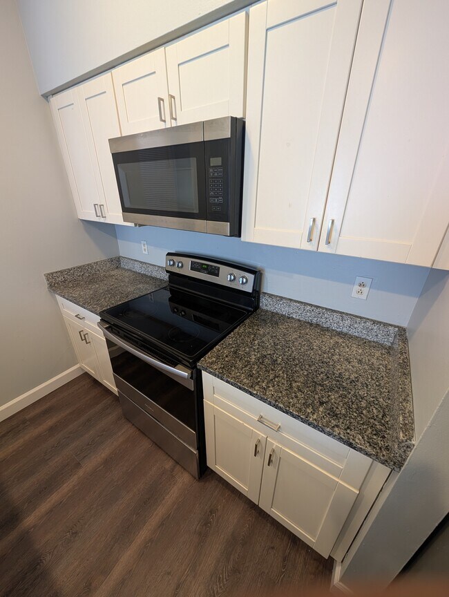 3845-3847 Folsom Ave