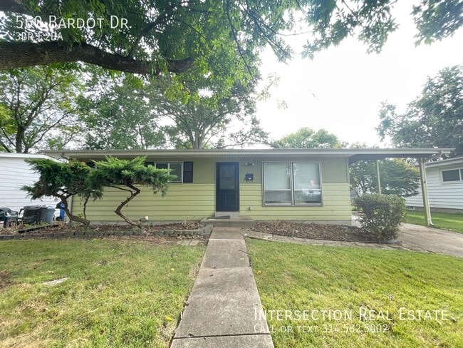 560 Bardot Dr