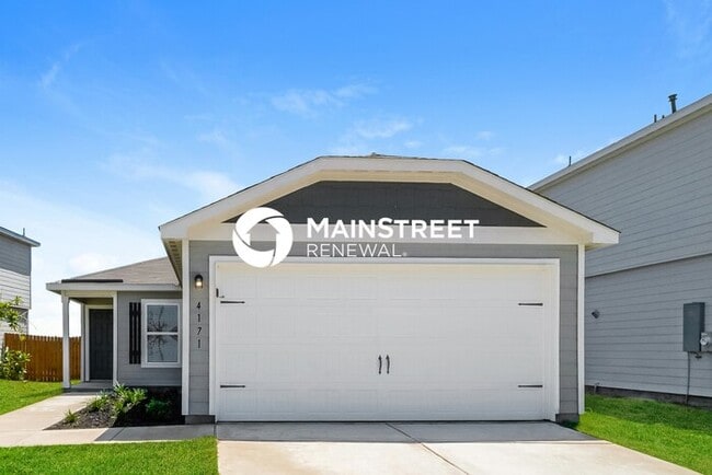 Building Photo - 3 Bedroom Pet-Friendly Home in New Braunfels, TX with Main Street Renewal