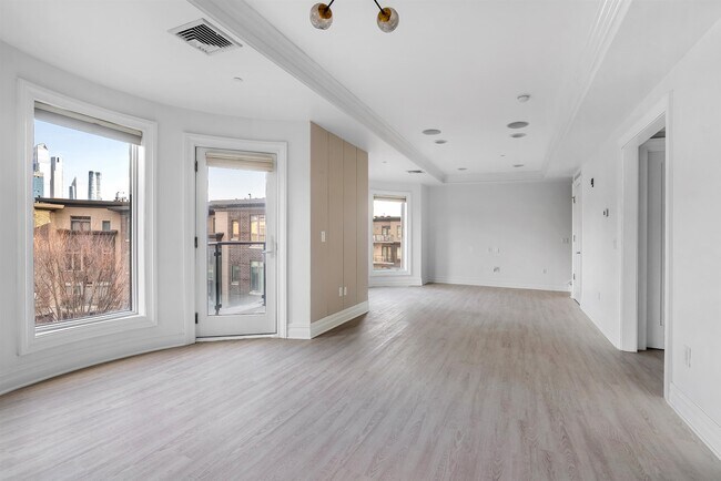 Photo - 34 Cambridge Wy