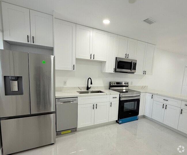 Building Photo - 209 NW 10th St Unit 4 Rental