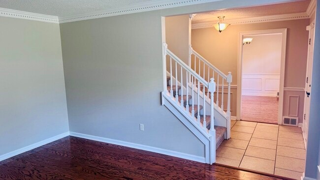 Photo - 1834 Brierbrook Rd