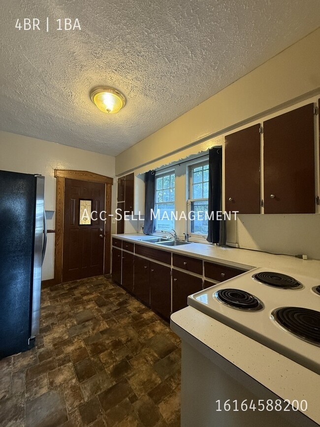 Photo - 14535 16th Ave
