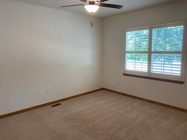 Photo - 2 BED/2 BATH RANCH STYLE HOME IN SUMMER HAWK IN FOX MEADOW AVAILABLE 7/10!