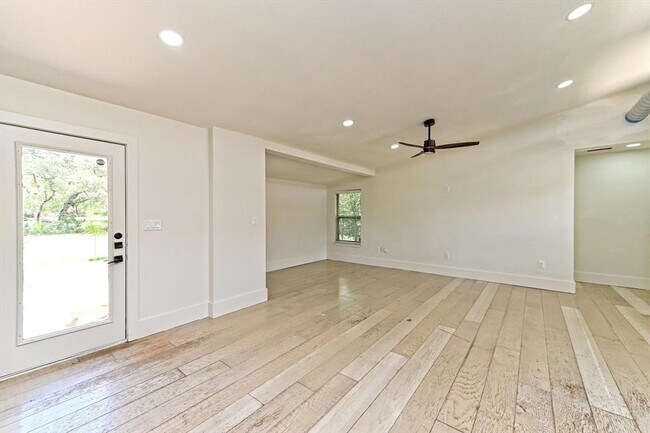 Photo - 11800 Tedford St