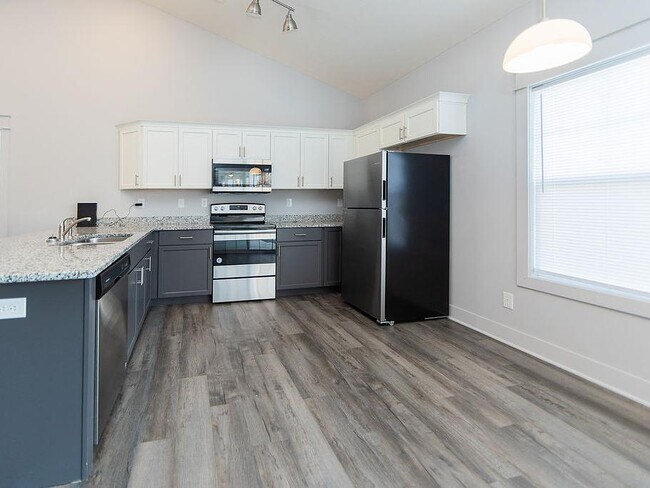 Photo - 1115 W Rangeview Cir