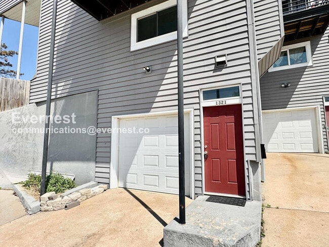 Photo - 1321 S Lawton Ave