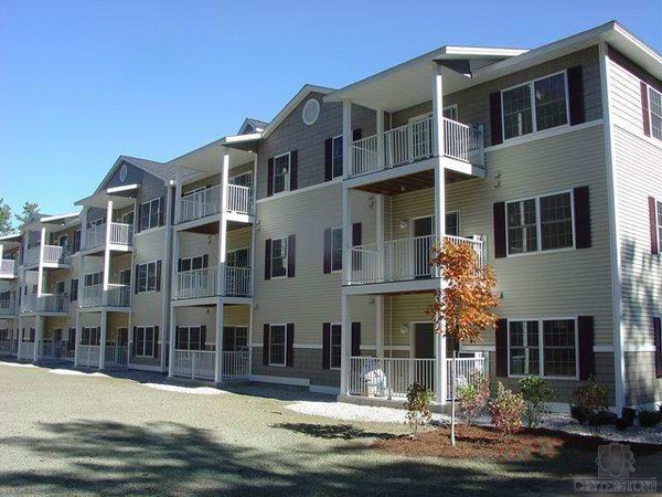 CenterStone Residences - CenterStone Residences Apartments