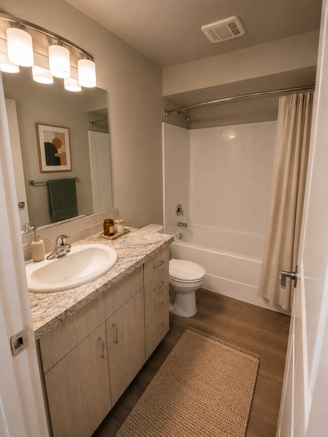 Photo - Open Layouts and Modern Finishes Await! From Stainless Steel Style To LVP Floors You'll Love! Unidad 07