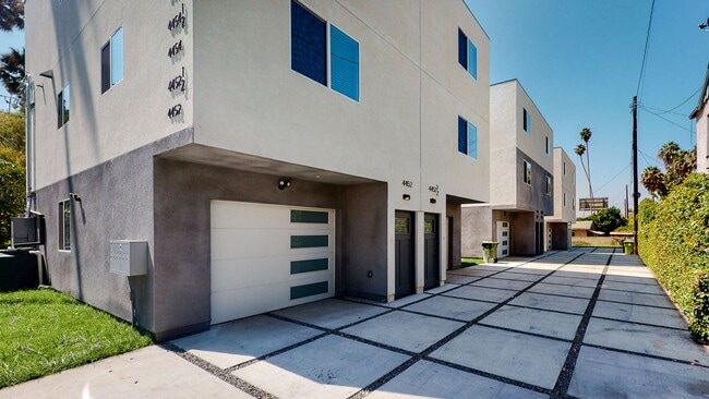 Photo - 4452 Turquoise St