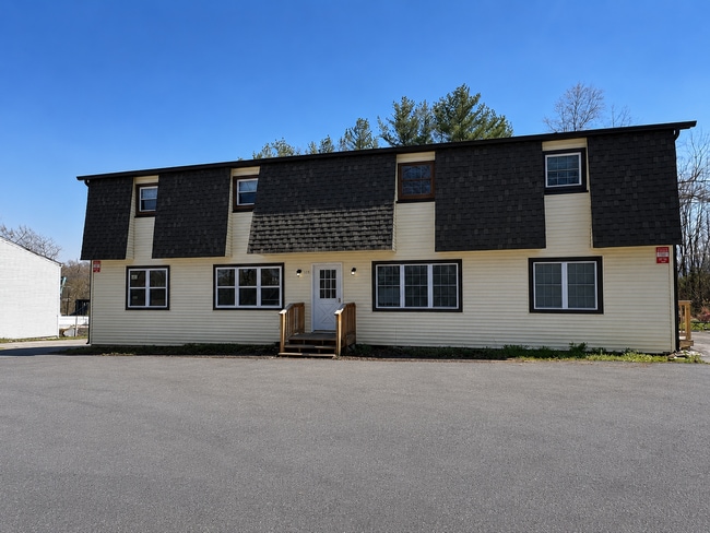 Building Photo - Towneview Estates Unit 04