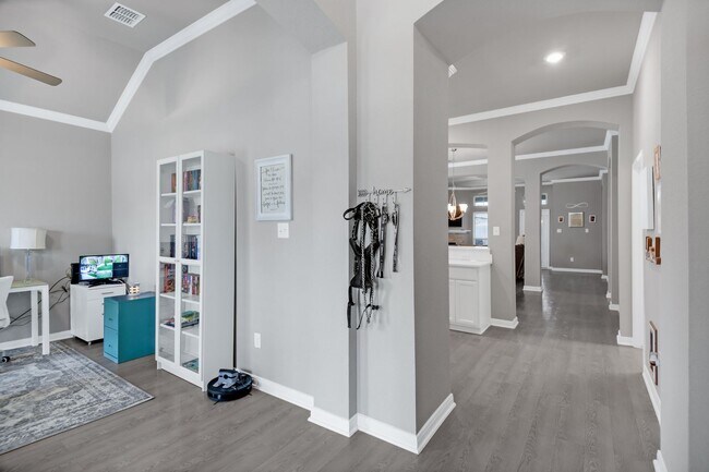 Photo - 3/2 in MIDWAY ISD!!