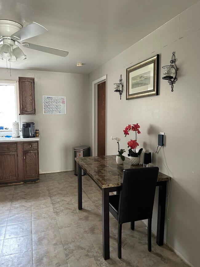 Photo - 169 Glide St Unidad Apt 2