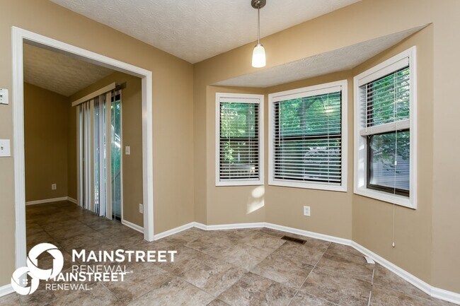 Photo - 2490 Deerfield Dr