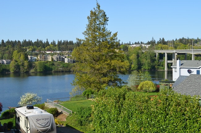 Photo - 1202 18th St