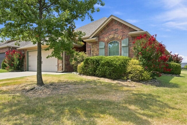 Photo - 10724 Masters Cir