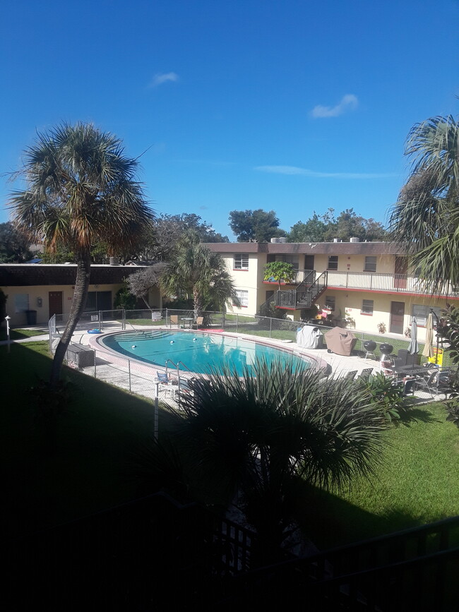 Photo - Le Mans Apartments